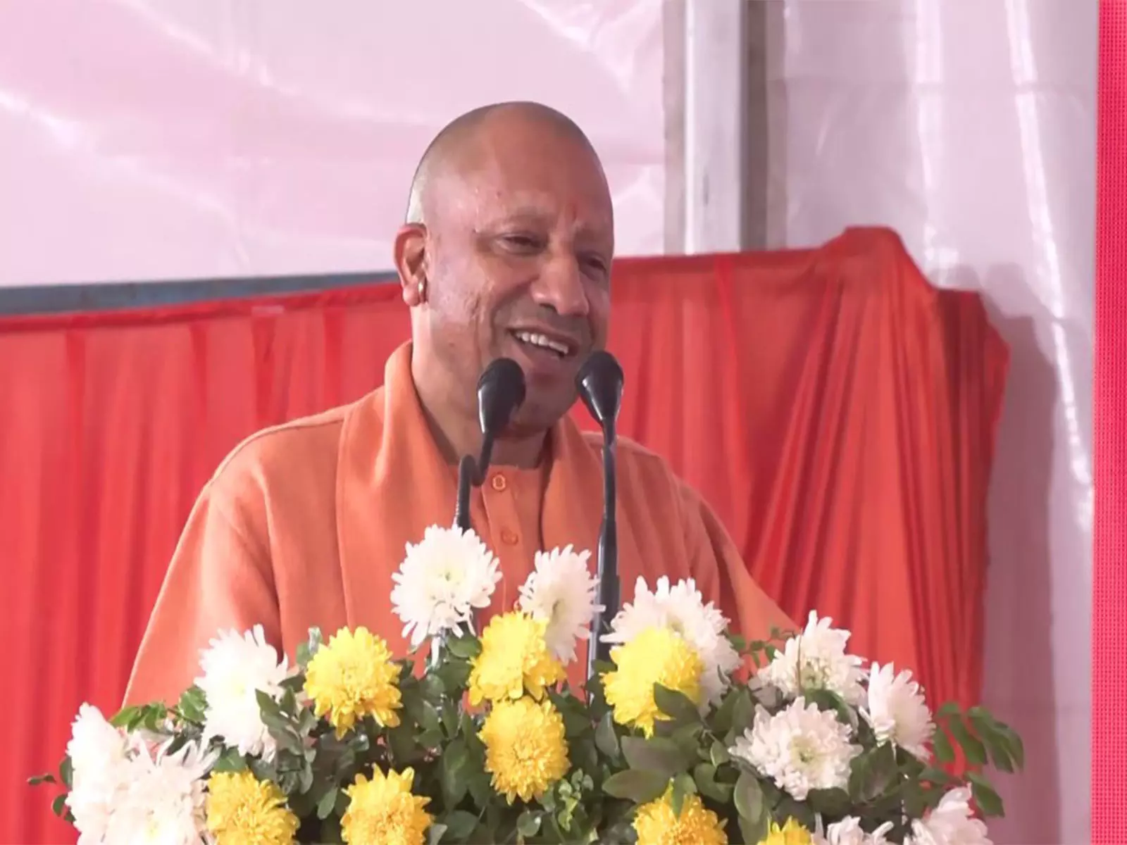 जब वे खेलेंगे, तभी देश समृद्ध होगा: CM योगी ने खेलों में युवाओं की भागीदारी के महत्व पर दिया जोर जब वे खेलेंगे, तभी देश समृद्ध होगा: CM योगी ने खेलों में युवाओं की भागीदारी के महत्व पर दिया जोर