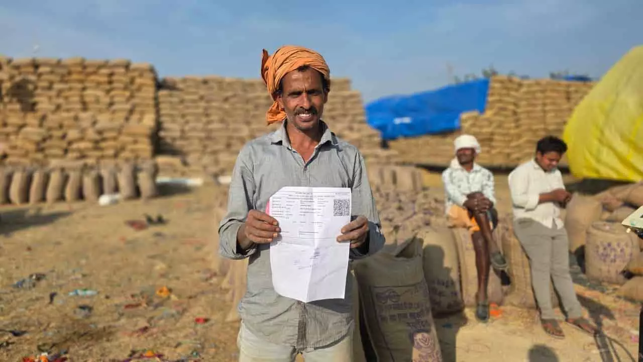 डिजिटल टोकन से बदली धान खरीदी की तस्वीर डिजिटल टोकन से बदली धान खरीदी की तस्वीर