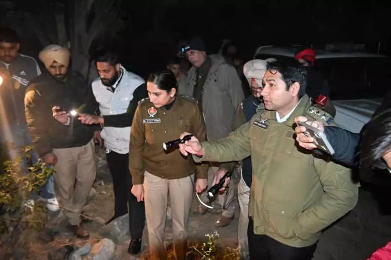 Ludhiana: मुठभेड़ के बाद दो अपराधी पकड़े गए Ludhiana: मुठभेड़ के बाद दो अपराधी पकड़े गए