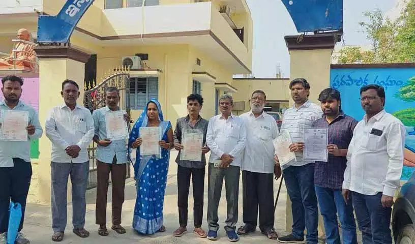 Sigachi blast: हादसे के छह महीने बाद आठ लापता पीड़ितों को डेथ सर्टिफिकेट जारी किए गए Sigachi blast: हादसे के छह महीने बाद आठ लापता पीड़ितों को डेथ सर्टिफिकेट जारी किए गए