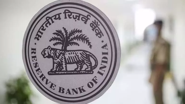 ग्लोबल बदलाव के बीच विदेशी बैंकों ने भारत में अपनी मौजूदगी कम की: RBI रिपोर्ट ग्लोबल बदलाव के बीच विदेशी बैंकों ने भारत में अपनी मौजूदगी कम की: RBI रिपोर्ट