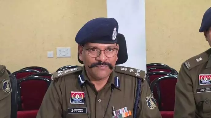 रायपुर में होटल-बार संचालकों की बैठक, नियम तोड़े तो होगी कड़ी कार्रवाई रायपुर में होटल-बार संचालकों की बैठक, नियम तोड़े तो होगी कड़ी कार्रवाई
