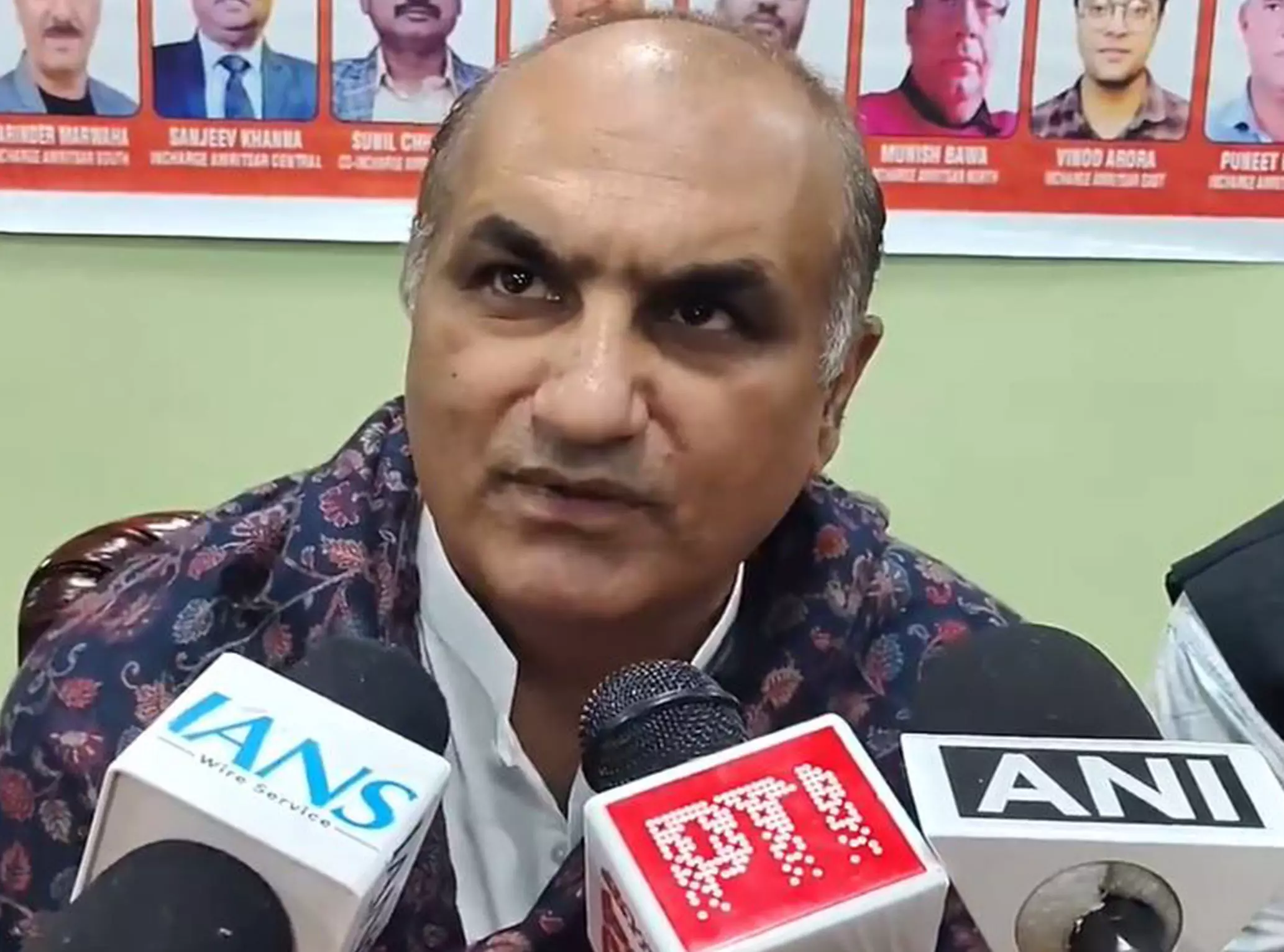 Amritsar में मांसाहारी भोजन पर प्रतिबंध, कानून लागू करने का ऐलान Amritsar में मांसाहारी भोजन पर प्रतिबंध, कानून लागू करने का ऐलान