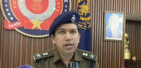 शेयर बाजार में निवेश के नाम पर ठगी, इंदौर पुलिस ने छह आरोपी किए गिरफ्तार शेयर बाजार में निवेश के नाम पर ठगी, इंदौर पुलिस ने छह आरोपी किए गिरफ्तार