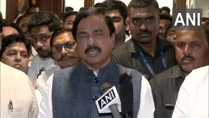 NCP महाराष्ट्र: सुनील तत्कार ने कहा – प्रफुल्ल पटेल के साथ बैठक के बाद 27 सीटों पर आज होगी घोषणा NCP महाराष्ट्र: सुनील तत्कार ने कहा – प्रफुल्ल पटेल के साथ बैठक के बाद 27 सीटों पर आज होगी घोषणा