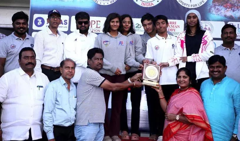 कर्नाटक ने साउथ ज़ोन एक्वेटिक्स चैंपियनशिप में चैंपियन का खिताब जीता कर्नाटक ने साउथ ज़ोन एक्वेटिक्स चैंपियनशिप में चैंपियन का खिताब जीता