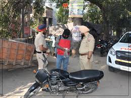 Ludhiana: सिग्नल पर गाड़ियों को टक्कर मारकर महिला गैंग पुलिस के जाल से बच निकली
