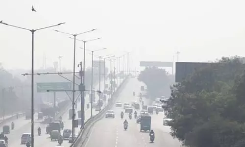 एनसीआर में प्रदूषण और कोहरे का डबल अटैक: विजिबिलिटी शून्य, जनजीवन अस्त-व्यस्त