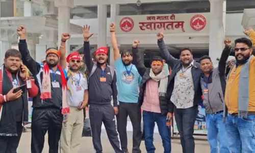 नए साल से पहले माता वैष्णो देवी में श्रद्धालुओं का सैलाब, भक्त बोले- स्वर्ग जैसा अनुभव