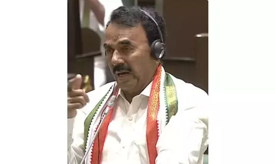 Telangana: जुपल्ली ने तेलंगाना में यूरिया की कमी के लिए केंद्र को दोषी ठहराया