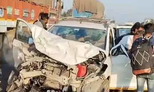 Indore : नींद में गाड़ी चलाने से हार्ट पेशेंट की मौत; इंदौर-खंडवा रोड टक्कर में 7 घायल