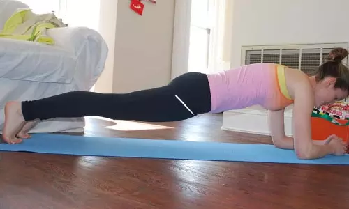 Yoga:सर्दियों की ये 5 एक्सरसाइज, आपको रखेंगी फिट और हिट