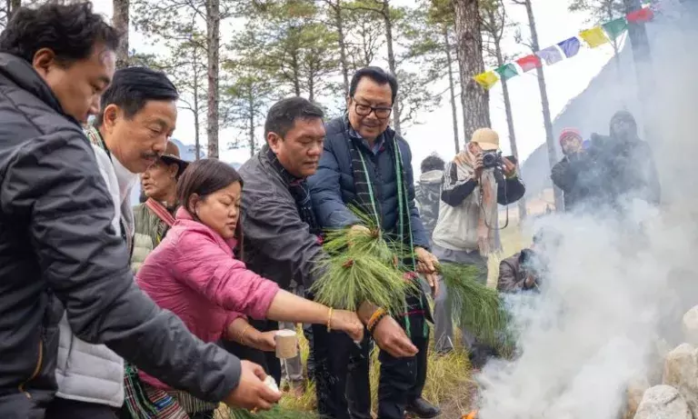 Arunachal में पवित्र मेयोर रस्मों के साथ पहला सनराइज फेस्टिवल शुरू हुआ Arunachal में पवित्र मेयोर रस्मों के साथ पहला सनराइज फेस्टिवल शुरू हुआ