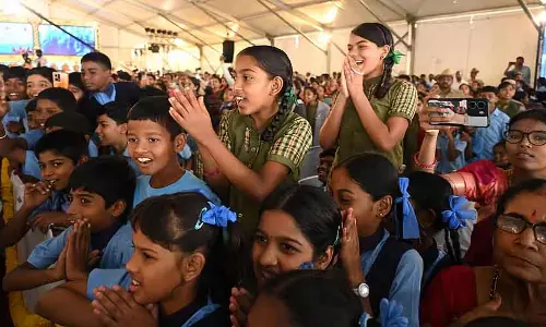 Karnataka के सरकारी स्कूल 2 महीने में एक बार पेरेंट-टीचर मीटिंग करेंगे Karnataka के सरकारी स्कूल 2 महीने में एक बार पेरेंट-टीचर मीटिंग करेंगे