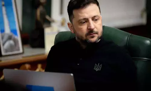 ज़ेलेंस्की ने जर्मन चांसलर को ट्रंप मीटिंग के बारे में जानकारी दी ज़ेलेंस्की ने जर्मन चांसलर को ट्रंप मीटिंग के बारे में जानकारी दी