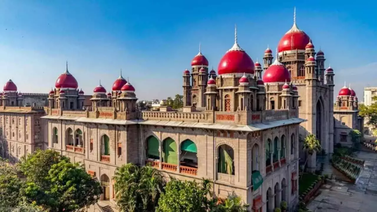 Telangana: भूदान भूमि हस्तांतरण मामले में हाईकोर्ट ने आपराधिक पुनरीक्षण याचिका स्वीकार की