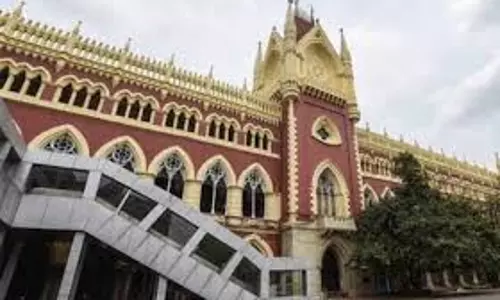 Calcutta: कलकत्ता हाई कोर्ट ने दिया बड़ा निर्देश, विदेश में तलाक पर फैसला Calcutta: कलकत्ता हाई कोर्ट ने दिया बड़ा निर्देश, विदेश में तलाक पर फैसला