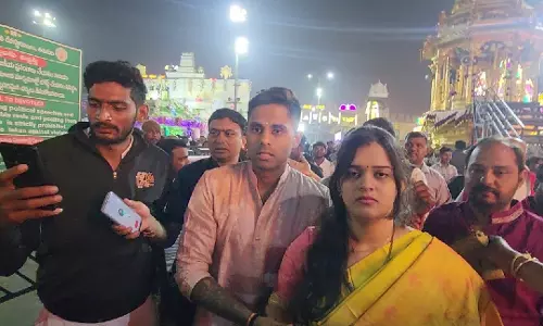 Suryakumar Yadav ने तिरुमाला वेंकटेश्वर स्वामी मंदिर के दर्शन किए