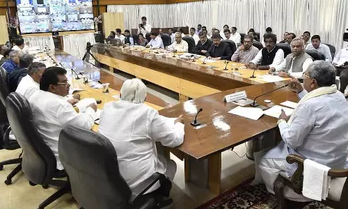 ग्रांट का पेमेंट संबंधित डिस्ट्रिक्ट कलेक्टर की ज़िम्मेदारी, सभी काम तय समय में पूरे करें; CM ने अधिकारियों को दिए निर्देश