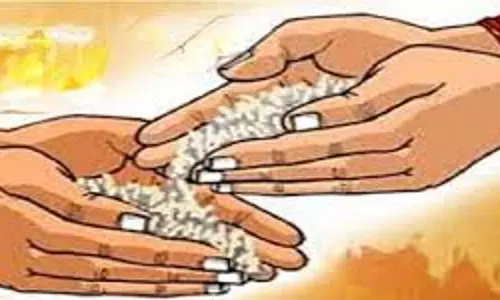 Religion: गलत दान से हो सकती है पारिवारिक परेशानियाँ