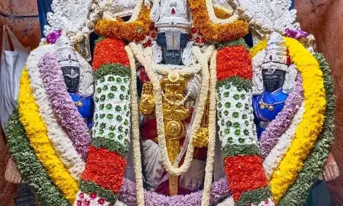 Karnataka : चिक्का तिरुपति में वैकुंठ एकादशी का उत्सव Karnataka : चिक्का तिरुपति में वैकुंठ एकादशी का उत्सव