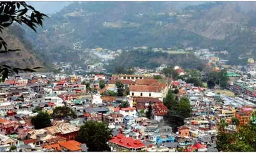 Chamba प्रशासन ने पर्यटकों के अनुभव को बेहतर बनाने के लिए ‘डलहौजी टेल्स’ लॉन्च किया Chamba प्रशासन ने पर्यटकों के अनुभव को बेहतर बनाने के लिए ‘डलहौजी टेल्स’ लॉन्च किया