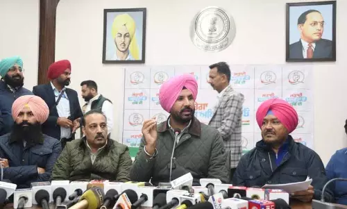वारिंग ने MGNREGA का नाम बदलने पर केंद्र की आलोचना की, देश भर में विरोध का वादा किया
