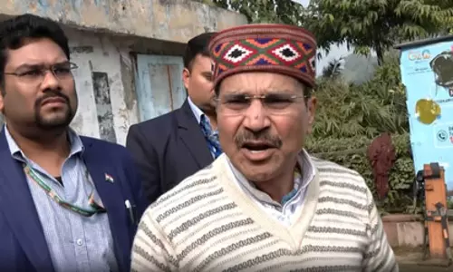 अधीर रंजन चौधरी ने पीएम मोदी से की मुलाकात, VIDEO अधीर रंजन चौधरी ने पीएम मोदी से की मुलाकात, VIDEO