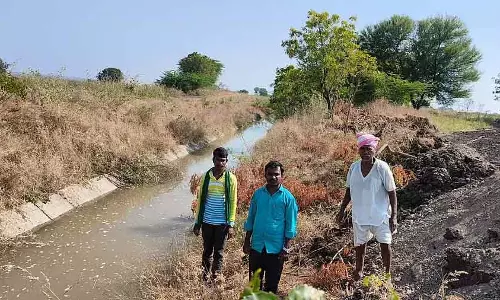 Karnataka : आखिरकार सिद्दनूर नहर में पानी आ गया Karnataka : आखिरकार सिद्दनूर नहर में पानी आ गया