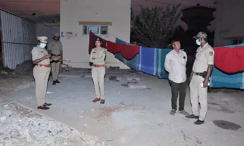 Kollegal : डेयरी सेक्रेटरी की चाकू घोंपकर हत्या - आरोपी कपल फरार