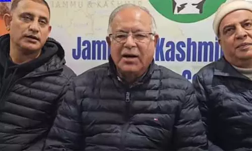 जम्मू-कश्मीर में दमन और अलोकतांत्रिक रवैये के गंभीर नतीजे होंगे: Karra जम्मू-कश्मीर में दमन और अलोकतांत्रिक रवैये के गंभीर नतीजे होंगे: Karra