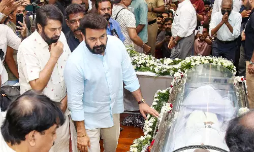 Superstar Mohanlal की मां संथाकुमारी अम्मा का कोच्चि में निधन Superstar Mohanlal की मां संथाकुमारी अम्मा का कोच्चि में निधन