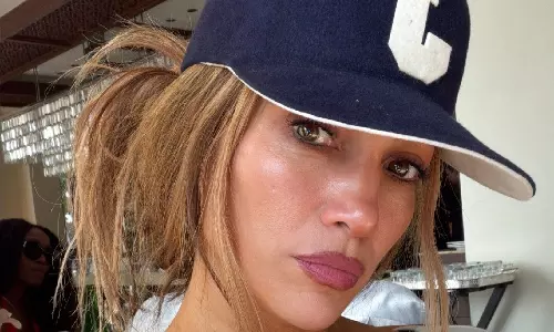 Jennifer Lopez अभी डेटिंग नहीं कर रही हैं, वह खुद पर ध्यान देना पसंद करती हैं Jennifer Lopez अभी डेटिंग नहीं कर रही हैं, वह खुद पर ध्यान देना पसंद करती हैं