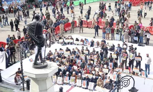 कांग्रेस ने मनरेगा में बदलाव का विरोध किया, Himachal CM ने इसे गरीब विरोधी बताया