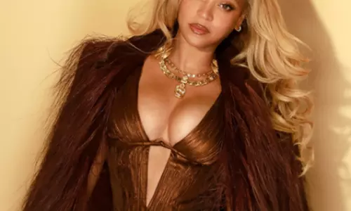 पति Jay-Z के नक्शेकदम पर चलते हुए बियॉन्से अरबपति बन गईं