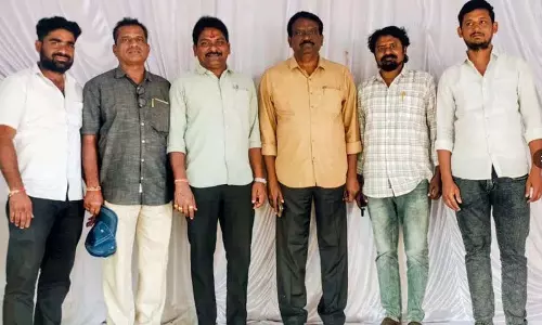 Singareni में नई प्रेस क्लब कमेटी सर्वसम्मति से चुनी गई Singareni में नई प्रेस क्लब कमेटी सर्वसम्मति से चुनी गई
