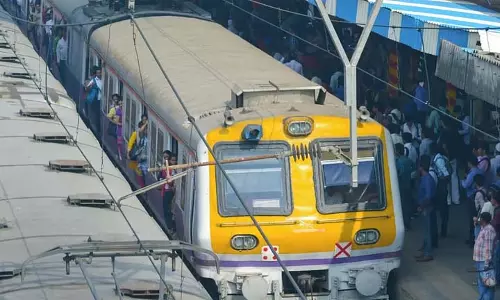 1 जनवरी से Local Train का समय और रूट बदल रहा