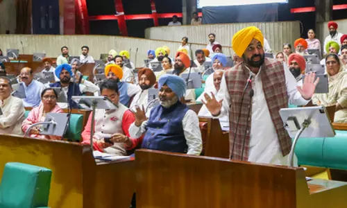 Punjab विधानसभा ने ग्रामीण रोज़गार योजना के खिलाफ प्रस्ताव पारित किया