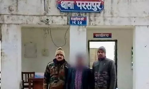 Gonda: 50,000 का इनामिया शातिर बदमाश गिरफ्तार