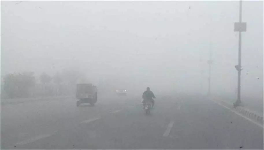 Jharkhand Weather: शीत लहर और घने कोहरे का येलो अलर्ट, 31 दिसंबर तक कोई राहत नहीं Jharkhand Weather: शीत लहर और घने कोहरे का येलो अलर्ट, 31 दिसंबर तक कोई राहत नहीं