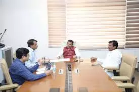 Bhopal: शुक्ल ने अधिकारियों को दिए भर्ती प्रक्रिया के सख्त निर्देश Bhopal: शुक्ल ने अधिकारियों को दिए भर्ती प्रक्रिया के सख्त निर्देश