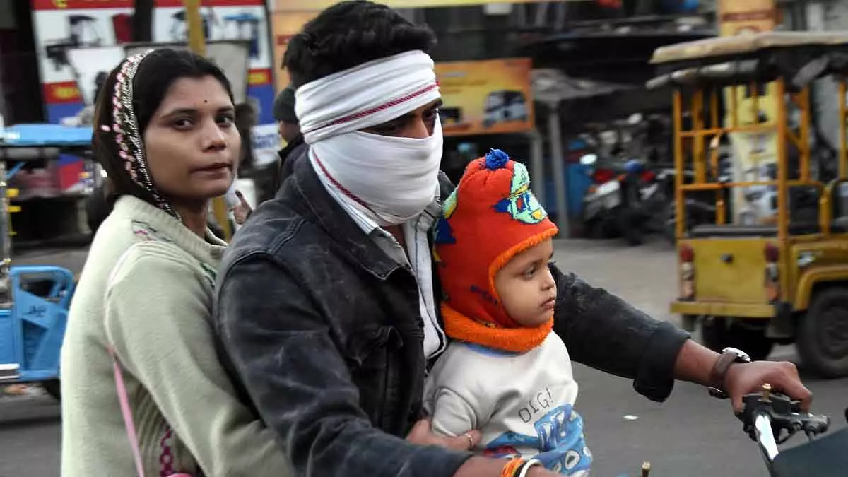 MP : तापमान में भारी गिरावट और घने कोहरे के कारण 31 दिसंबर से स्कूलों में सर्दियों की छुट्टियां MP : तापमान में भारी गिरावट और घने कोहरे के कारण 31 दिसंबर से स्कूलों में सर्दियों की छुट्टियां