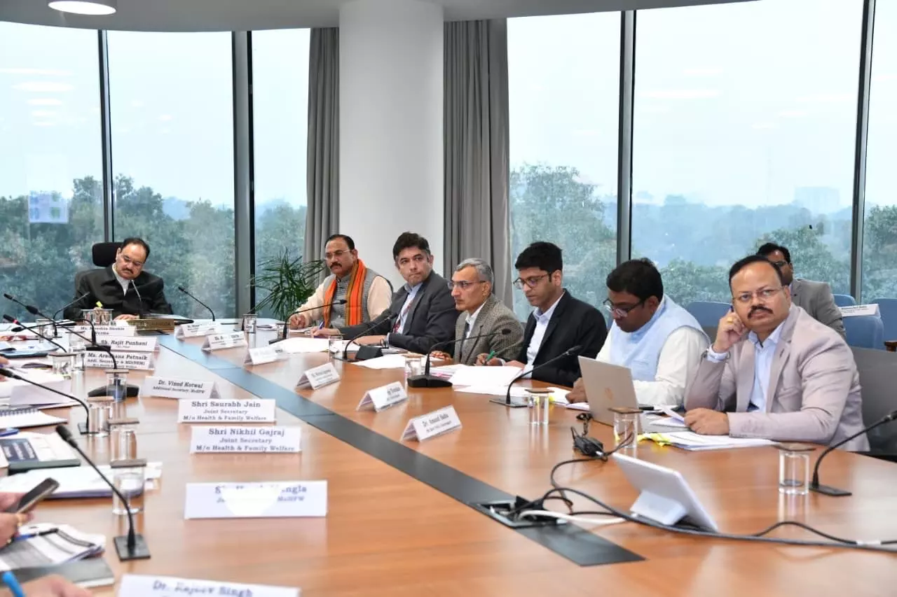 केंद्रीय स्वास्थ्य मंत्री नड्डा ने की छत्तीसगढ़ की स्वास्थ्य स्थिति की उच्च स्तरीय समीक्षा केंद्रीय स्वास्थ्य मंत्री नड्डा ने की छत्तीसगढ़ की स्वास्थ्य स्थिति की उच्च स्तरीय समीक्षा