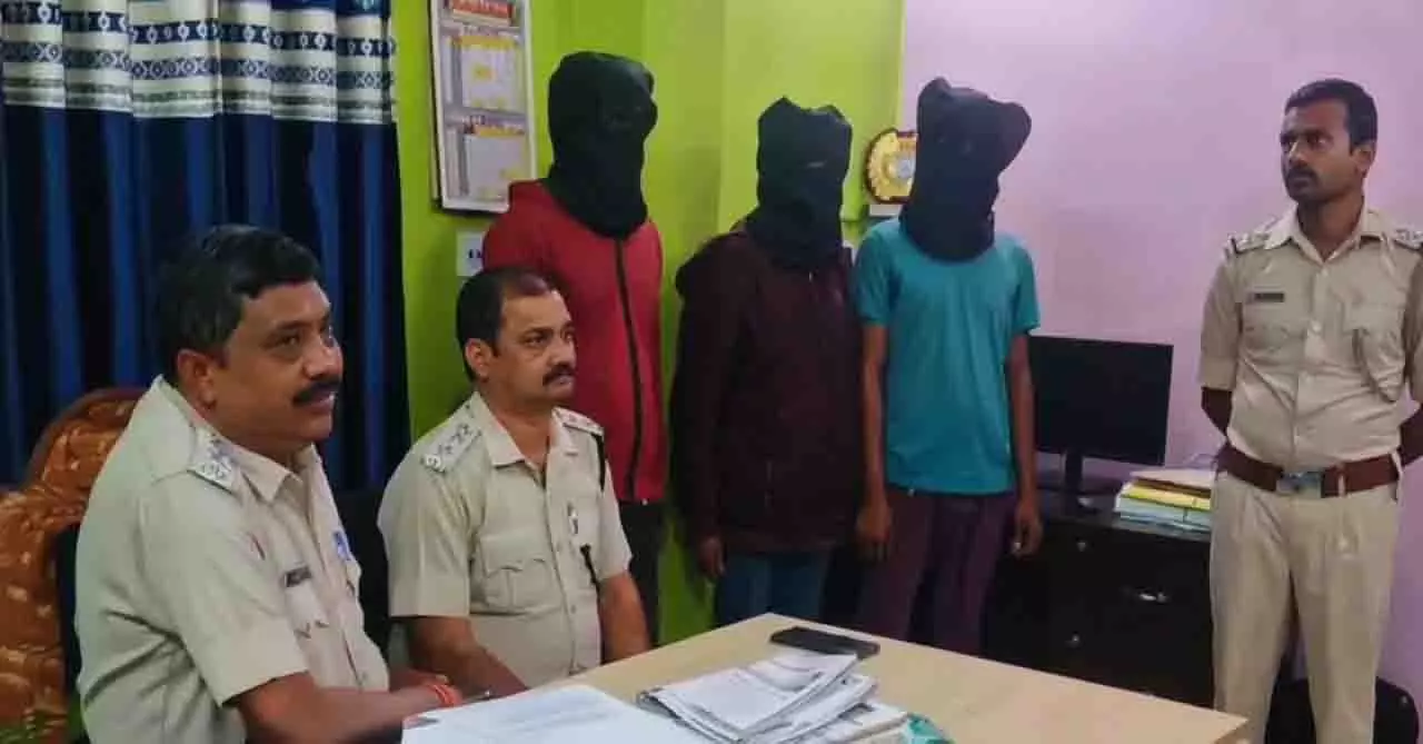 Odisha पुलिस ने मजदूर की हत्या का मामला सुलझाया, 11 दिन बाद शव बरामद हुआ Odisha पुलिस ने मजदूर की हत्या का मामला सुलझाया, 11 दिन बाद शव बरामद हुआ
