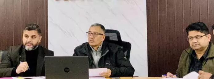 DC Kathua ने जिला कैपेक्स बजट, सीडीएस के तहत कार्यों की प्रगति की समीक्षा की DC Kathua ने जिला कैपेक्स बजट, सीडीएस के तहत कार्यों की प्रगति की समीक्षा की