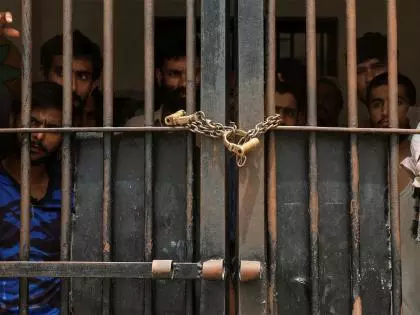 Bangladesh में एक और हिंदू व्यक्ति की गोली मारकर हत्या कर दी गई Bangladesh में एक और हिंदू व्यक्ति की गोली मारकर हत्या कर दी गई