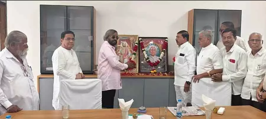 Karnataka : बाबा राव शिंदे की मूर्ति का अनावरण 18 तारीख को होगा Karnataka : बाबा राव शिंदे की मूर्ति का अनावरण 18 तारीख को होगा