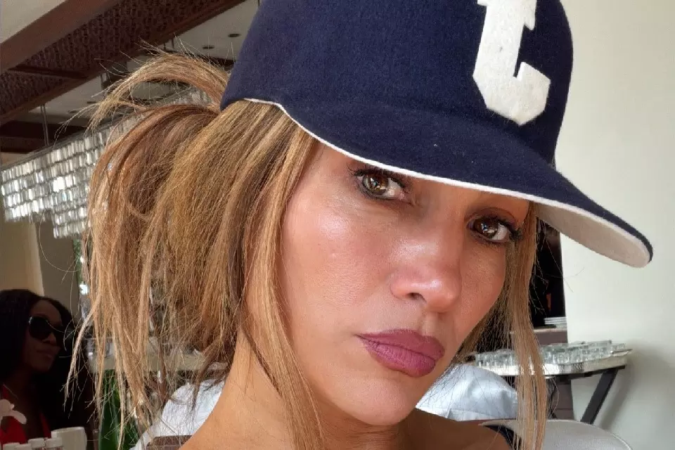 Jennifer Lopez अभी डेटिंग नहीं कर रही हैं, वह खुद पर ध्यान देना पसंद करती हैं Jennifer Lopez अभी डेटिंग नहीं कर रही हैं, वह खुद पर ध्यान देना पसंद करती हैं