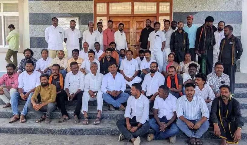 शासन पर पकड़ नहीं.. कल्याण की कोई चिंता नहीं: Koppula Eshwar शासन पर पकड़ नहीं.. कल्याण की कोई चिंता नहीं: Koppula Eshwar