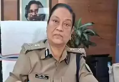 रिटायरमेंट के एक दिन पहले झारखंड सरकार ने 1994 बैच की आईपीएस तदाशा मिश्र को बनाया डीजीपी रिटायरमेंट के एक दिन पहले झारखंड सरकार ने 1994 बैच की आईपीएस तदाशा मिश्र को बनाया डीजीपी